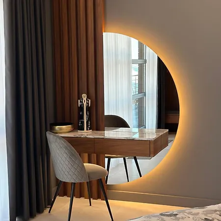 Boutique Light House